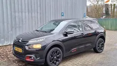 Zwart Gebruikt 2018 Citroën C4 Cactus PureTech Hatchback | € 8.950 (Eerlijke prijs)