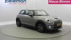 Grijs Gebruikt 2021 Mini Cooper Hatchback | € 16.345 (Super prijs)