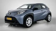 Gebruikt 2024 Toyota Aygo Play Hatchback | € 17.245 (Eerlijke prijs)