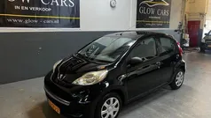 Zwart Gebruikt 2011 Peugeot 107 Hatchback | € 3.850 (Eerlijke prijs)