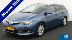 Blauw Gebruikt 2016 Toyota Auris Hybrid Trend Stationwagen | € 13.750 (Goede deal)