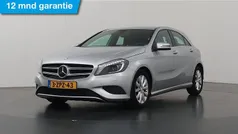 Grijs, metallic lak Gebruikt 2015 Mercedes A180 Ambition Hatchback | € 14.450 (Eerlijke prijs)