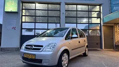 Grijs Gebruikt 2004 Opel Meriva Cosmo MPV | € 1.499 (Eerlijke prijs)