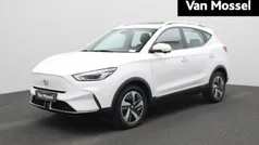 Wit Gebruikt 2023 MG ZS Luxury Sedan | € 21.444 (Eerlijke prijs)