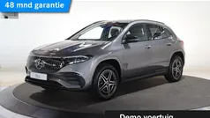 Grijs, metallic lak Gebruikt 2025 Mercedes EQA250+ AMG line SUV | € 46.900 (Super prijs)