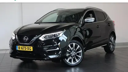 Zwart Gebruikt 2020 Nissan Qashqai Tekna+ SUV | € 22.840 (Eerlijke prijs)
