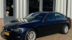 Blauw Gebruikt 2017 BMW 318 Executive Sedan | € 16.950 (Eerlijke prijs)