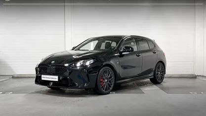 Zwart Gebruikt 2025 BMW 123 M Sport Hatchback | € 46.899 (Goede deal)