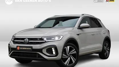 Beige Gebruikt 2024 VW T-Roc R-line Edition SUV | € 35.900 (Eerlijke prijs)