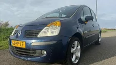 Gebruikt 2004 Renault Modus Luxe MPV | € 1.795 (Eerlijke prijs)