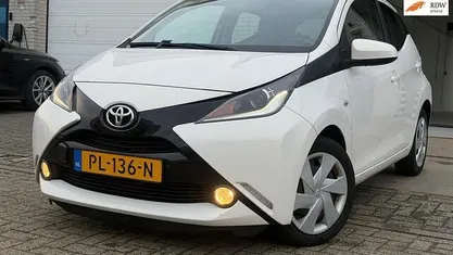 Occasion Toyota Aygo X-play 69 PK (50 kW) 2017 Hatchback