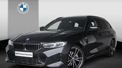 Zwart Gebruikt 2024 BMW 320e M Sport Stationwagen | € 46.900 (Eerlijke prijs)