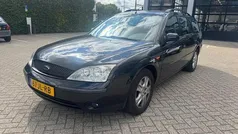 Zwart Gebruikt 2002 Ford Mondeo Stationwagen | € 1.250 (Eerlijke prijs)