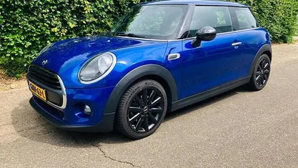 Occasion Mini ONE Chili 102 PK (75 kW) 2018 Blauw Hatchback