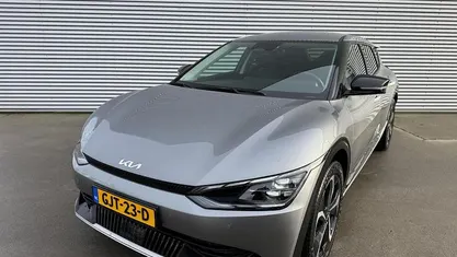 Grijs Gebruikt 2024 Kia EV6 Advance SUV | € 41.900 (Eerlijke prijs)