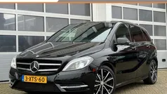 Zwart Gebruikt 2014 Mercedes B180 Ambition MPV | € 13.445 (Eerlijke prijs)