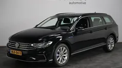 Zwart Gebruikt 2022 VW Passat Business Stationwagen | € 29.495 (Eerlijke prijs)