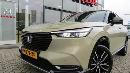 Bruin (metallic) Gebruikt 2022 Honda HR-V Advance SUV | € 27.950 (Eerlijke prijs)