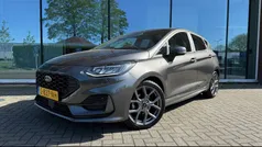 Grijs Gebruikt 2023 Ford Fiesta ST-Line X Hatchback | € 19.490 (Eerlijke prijs)