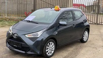 Occasion 2020 Toyota Aygo X-play Hatchback | € 12.950 (Goede deal)