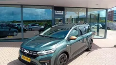 Groen, metallic lak Gebruikt 2024 Dacia Jogger Extreme MPV | € 27.950 (Eerlijke prijs)