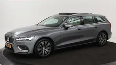 Grijs Gebruikt 2021 Volvo V60 Inscription Stationwagen | € 25.900 (Eerlijke prijs)