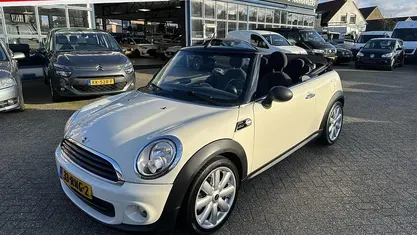 Wit Gebruikt 2011 Mini One Cabriolet Cabriolet | € 6.450 (Eerlijke prijs)