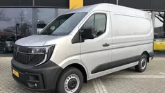 Zwart Nieuw 2024 Renault Master Van | € 37.864 (Eerlijke prijs)