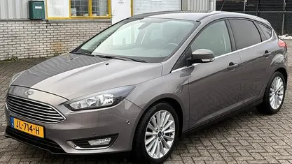 Occasion 2016 Ford Focus Titanium Hatchback | € 9.995 (Super prijs)