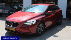 Rood Gebruikt 2016 Volvo V40 Stationwagen | € 14.445 (Goede deal)