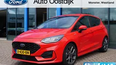 Rood Gebruikt 2022 Ford Fiesta ST-Line Hatchback | € 18.650 (Eerlijke prijs)