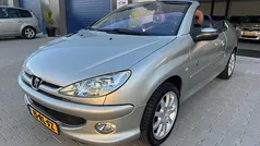 Gebruikt 2005 Peugeot 206 CC Roland Garros Cabriolet | € 2.250 (Eerlijke prijs)