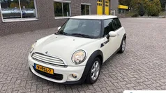 Gebruikt 2011 Mini Cooper Business Hatchback | € 7.895 (Eerlijke prijs)