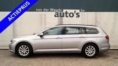 Grijs, metallic lak Gebruikt 2019 VW Passat Comfortline Stationwagen | € 18.900 (Goede deal)