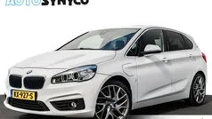 Wit, metallic lak Gebruikt 2016 BMW 225 Active Tourer Comfort Edition MPV | € 15.650 (Eerlijke prijs)