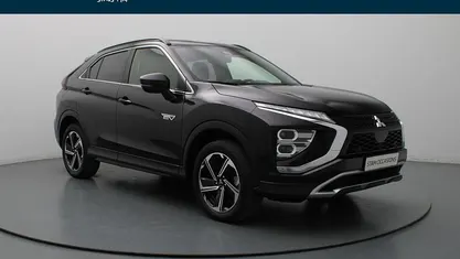 Zwart (metallic) Occasion 2023 Mitsubishi Eclipse Cross Intense+ SUV | € 27.990 (Eerlijke prijs)