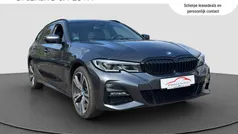 Grijs Gebruikt 2022 BMW 320e M Sport Stationwagen | € 33.490 (Eerlijke prijs)