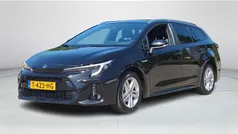 Zwart Gebruikt 2023 Toyota Corolla Style Stationwagen | € 28.450 (Eerlijke prijs)