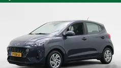 Grijs Gebruikt 2022 Hyundai i10 Comfort Hatchback | € 14.945 (Eerlijke prijs)