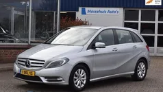 Grijs Gebruikt 2014 Mercedes B180 Ambition MPV | € 11.950 (Eerlijke prijs)
