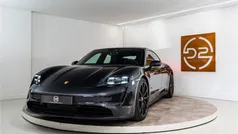 Gebruikt 2020 Porsche Taycan 4S Performance Package Sedan | € 54.980 (Goede deal)