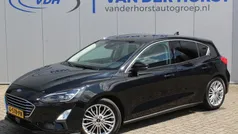 Zwart Gebruikt 2019 Ford Focus Titanium Hatchback | € 14.880 (Eerlijke prijs)