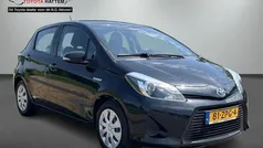 Zwart Gebruikt 2013 Toyota Yaris Hatchback | € 10.901 (Goede deal)