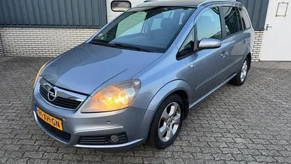 Gebruikt 2007 Opel Zafira MPV | € 2.850 (Eerlijke prijs)