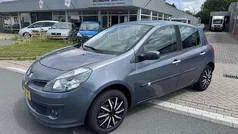 Blauw Gebruikt 2006 Renault Clio II Hatchback | € 1.849 (Eerlijke prijs)
