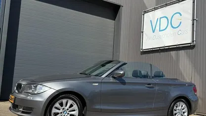 Grijs Occasion 2010 BMW 118 Cabriolet Executive Cabriolet | € 8.450 (Eerlijke prijs)