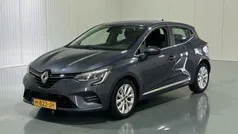 Gebruikt 2020 Renault Clio V Intens Hatchback | € 13.900 (Eerlijke prijs)
