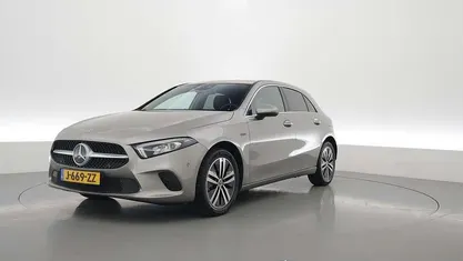Occasion Mercedes A250 Business 218 PK (160 kW) 2020 Grijs Hatchback