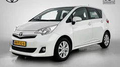 Gebruikt 2011 Toyota Verso-S MPV | € 9.945 (Eerlijke prijs)