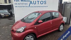 Rood Gebruikt 2010 Toyota Aygo Hatchback | € 3.443 (Eerlijke prijs)